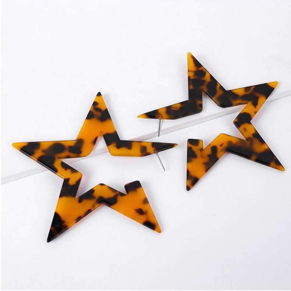 Star Posh Jewelry - Acrylic Tortoise Star Earrings